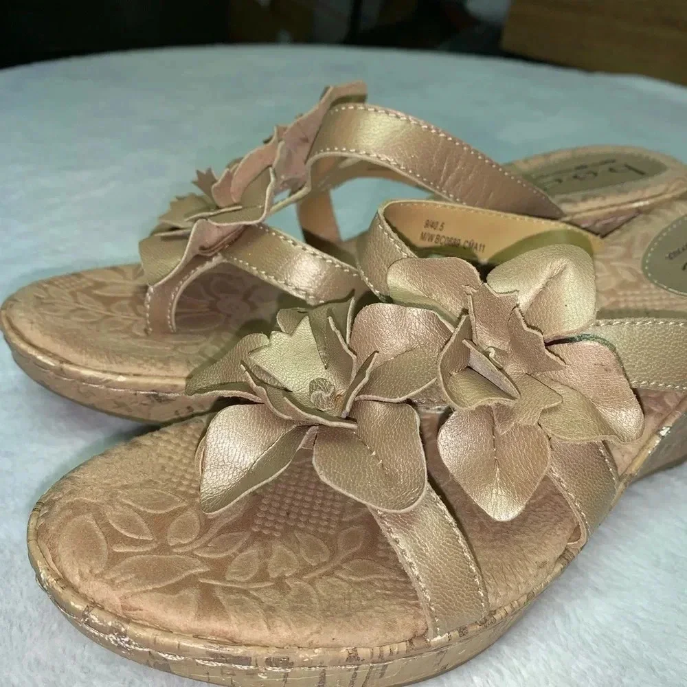 BOC cork wedge slip on sandals size 9 tan